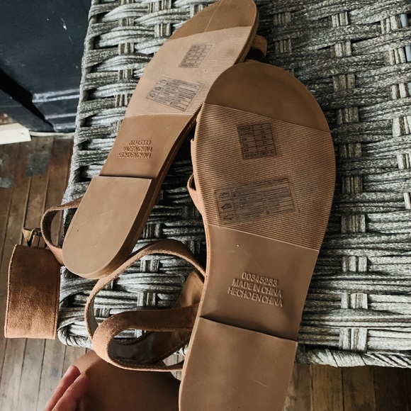 Sandals - Picture 3 of 3